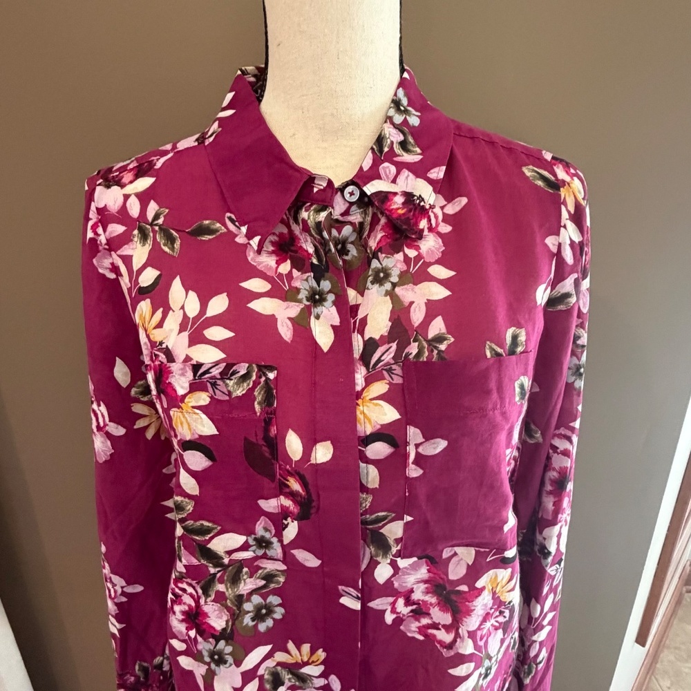 White House Black Market Purple Floral Long Sleeve Silk Blend Shirt, Size 8 - Picture 2 of 12